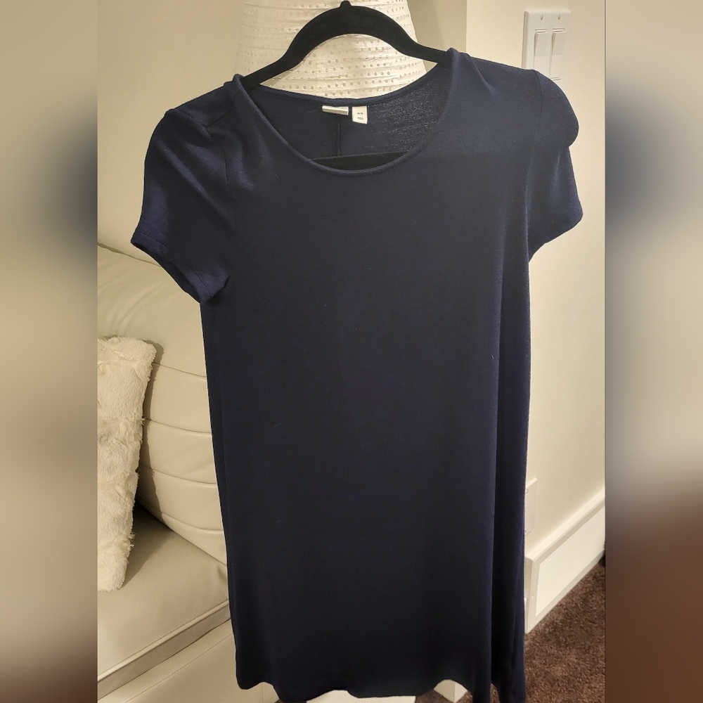 Gap navy blue t-shirt dress